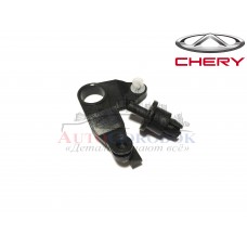 Крепление привода замка 5 двери L Chery Amulet