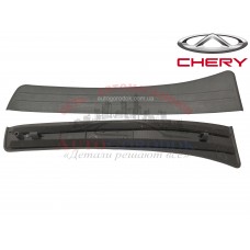 Накладка порога заднего внутренняя (серая) правая Chery Tiggo