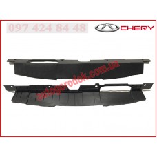 Накладка радиатора верхняя Chery Tiggo 7